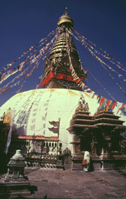 Swayambunath stupa tempel i Kathmandu Nepal © Eric Hammerin 