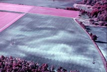 Infrar&ouml;d flygfotografering kan avsl&ouml;ja hur landskapet s&aring;g ut f&ouml;r l&auml;nge sedan &copy; Eric Hammerin